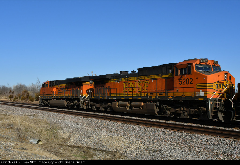 BNSF 5202